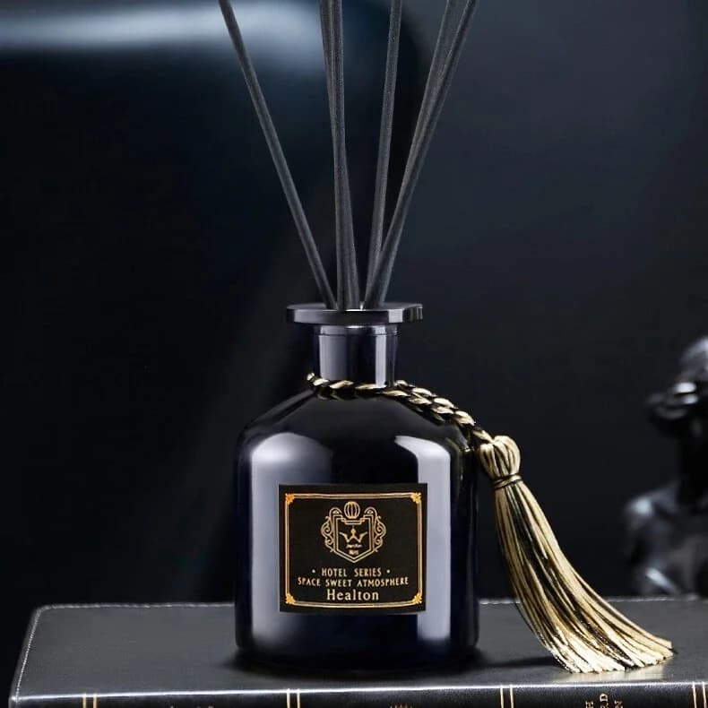 Classic reed diffuser. Photo 1 of 4
