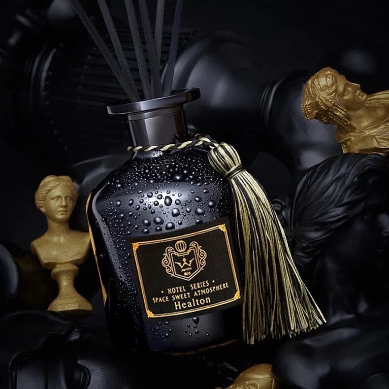 Classic reed diffuser. Photo 3 of 4
